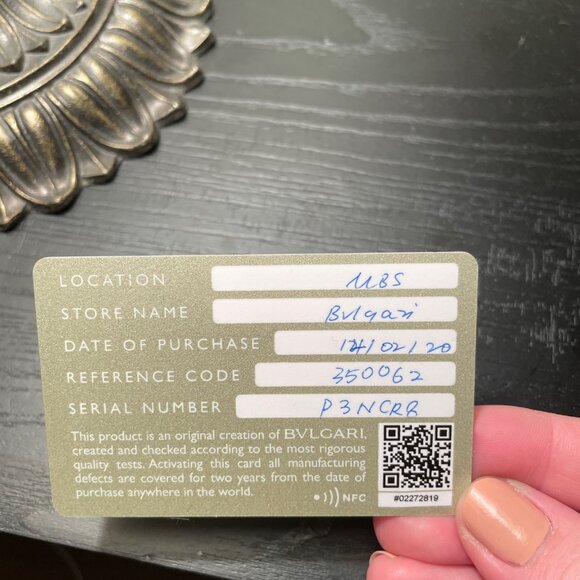 Divas’ Dream Necklace 18K Rose Gold, Mother-Of-Pearl & Diamond Pendant Necklace - Picture 4 of 12